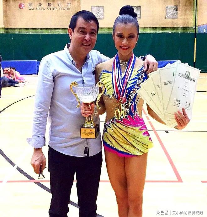 陈咏诗大起底!出身名门13岁成精英运动员pg电子试玩入口《香港小姐2025》冠军(图2) 陈咏诗大起底!出身名门13岁成精英运动员pg电子试玩入口《香港小姐2025》冠军(图2)