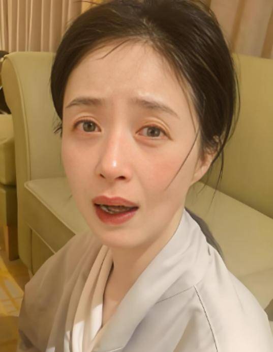 不饱饭崩溃大哭助理不安慰还总咄咄逼人pg