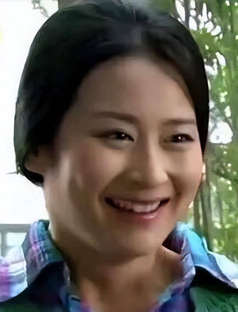 不饱饭崩溃大哭助理不安慰还总咄咄逼人pg电子试玩入口蒋欣精神状态惹担忧吃(图12) 不饱饭崩溃大哭助理不安慰还总咄咄逼人pg电子试玩入口蒋欣精神状态惹担忧吃(图12)