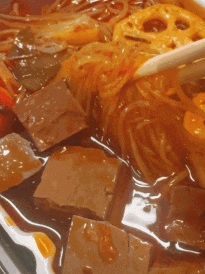 个自热火锅我能连吃三天！pg电子中国懒人狂喜！这(图4)